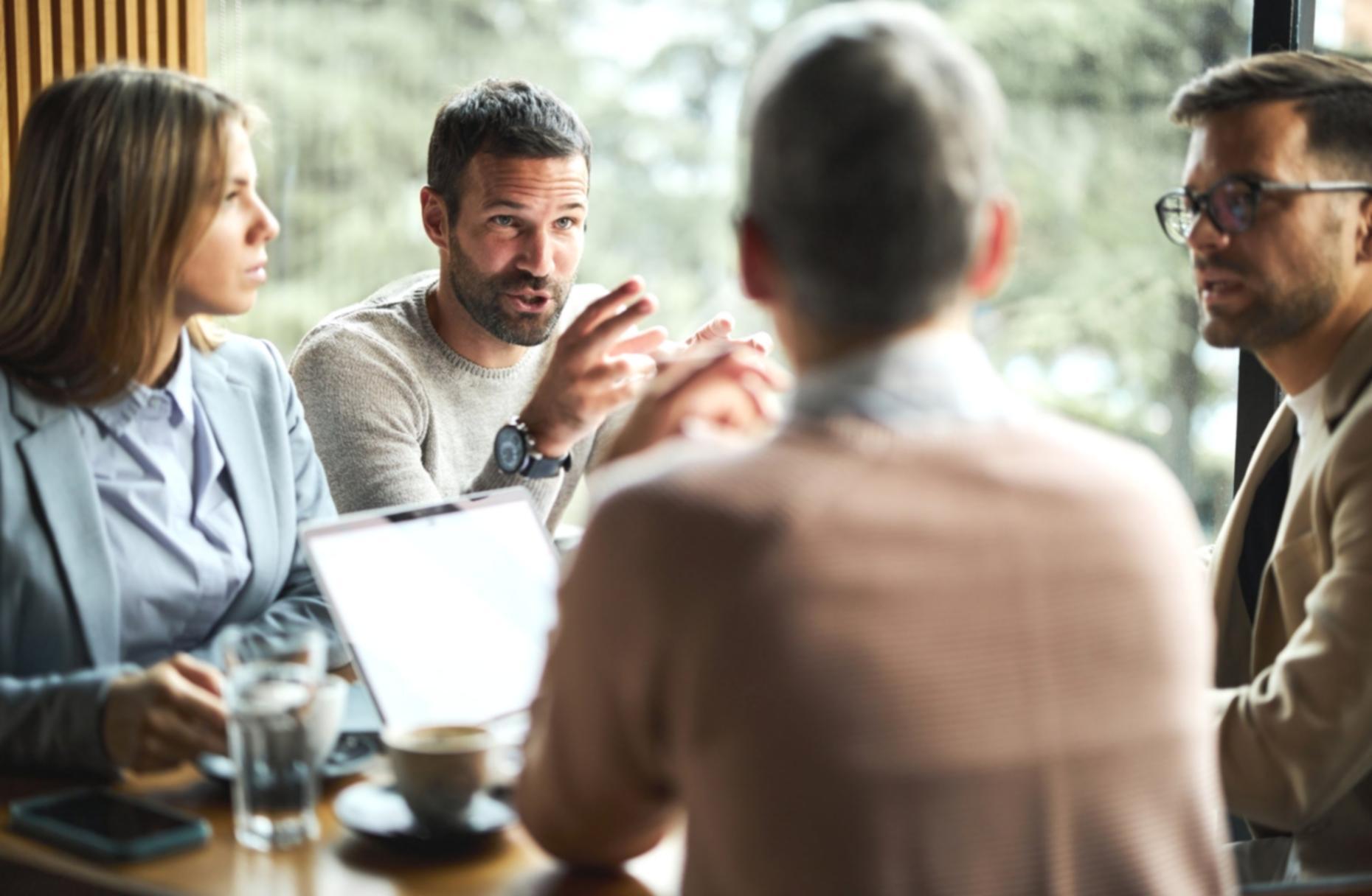 学習プラットフォームの開発風景